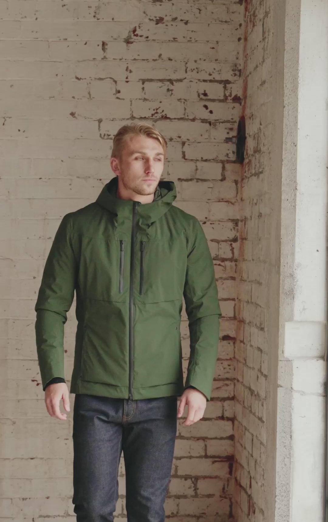LAMINATED PRIMALOFT COAT