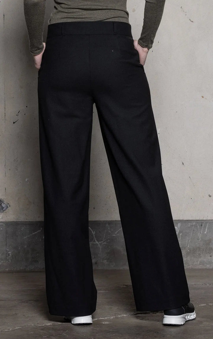 WOOL FLANNEL WIDE LEG TROUSER Alchemy Equipment