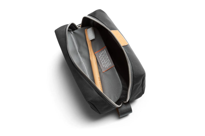 BELLROY - TOILETRY KIT Outside suppliers